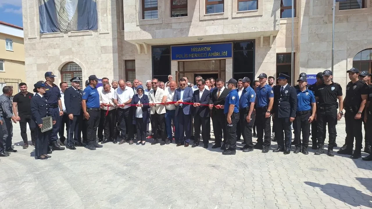 Hisarcık İlçe Emniyet Amirliği yeni hizmet binası törenle hizmete açıldı