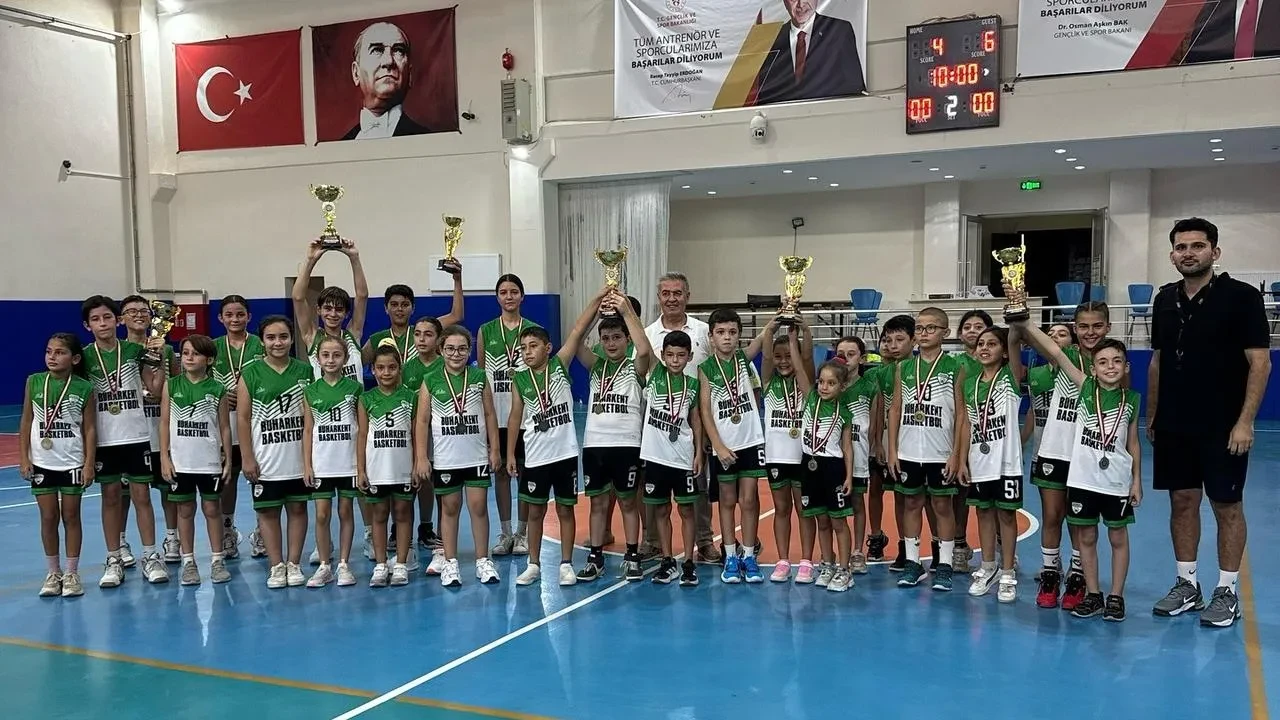 Buharkent'te Kentin Çocukları Basketbol Turnuvası şampiyonları açıklandı