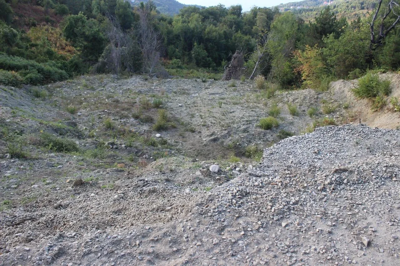 Sinop taşgüney köyünde selden zarar gören yol dört yıldır onarılmadı