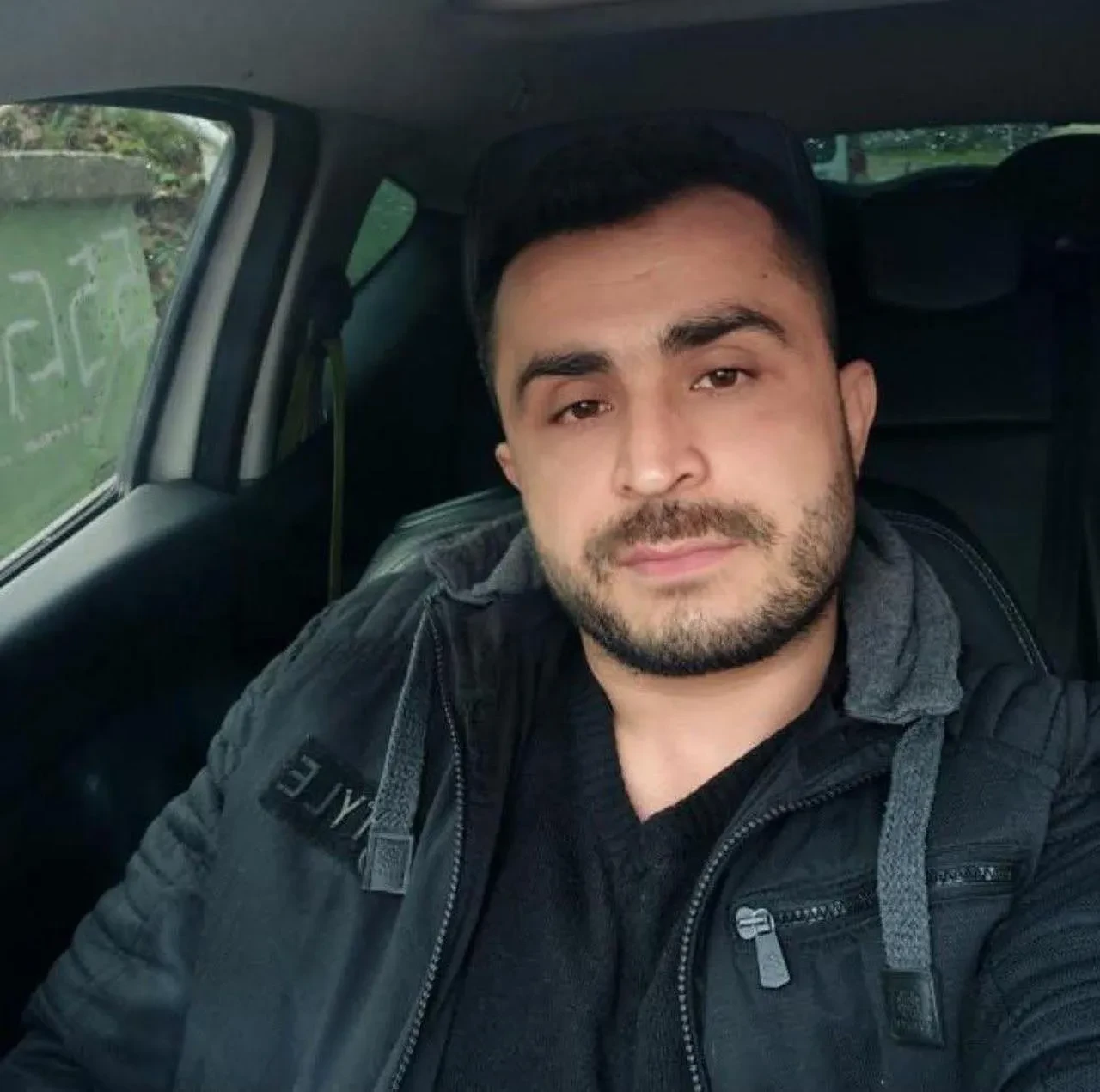 Bursa Mustafakemalpaşa'da iki otomobil kafa kafaya çarpıştı bir ölü üç yaralı