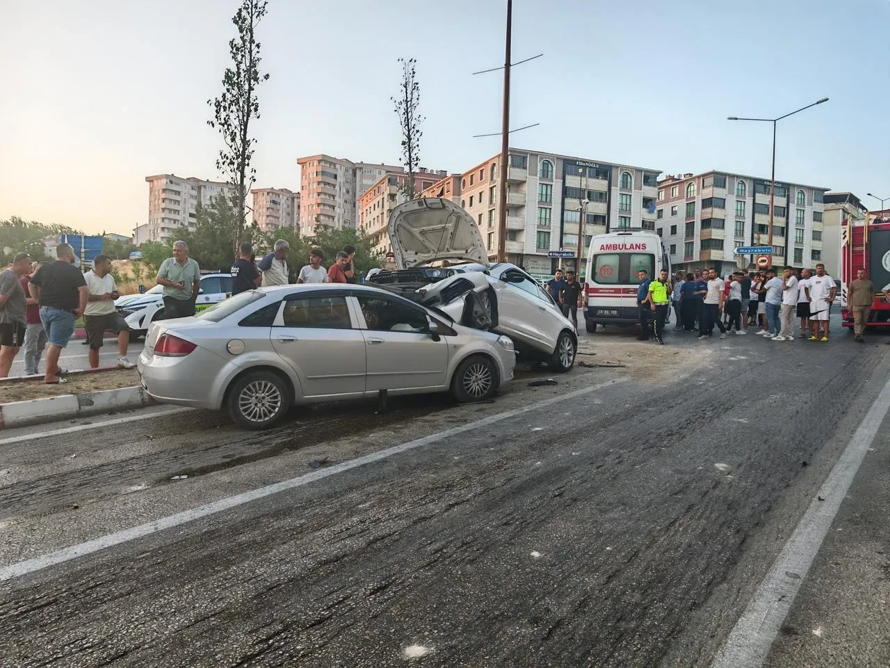 Tekirdağ Malkara'da Trafik Kazasında 5 Kişi Yaralandı, Araç Kaçtı