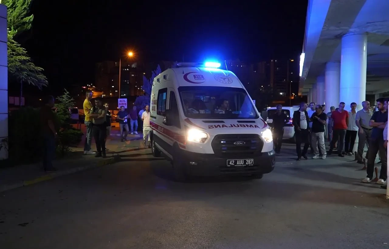 Keskin Belediye Başkanı Ekmel Cönger eşeğe çarpmamak için yaptığı manevrada kaza