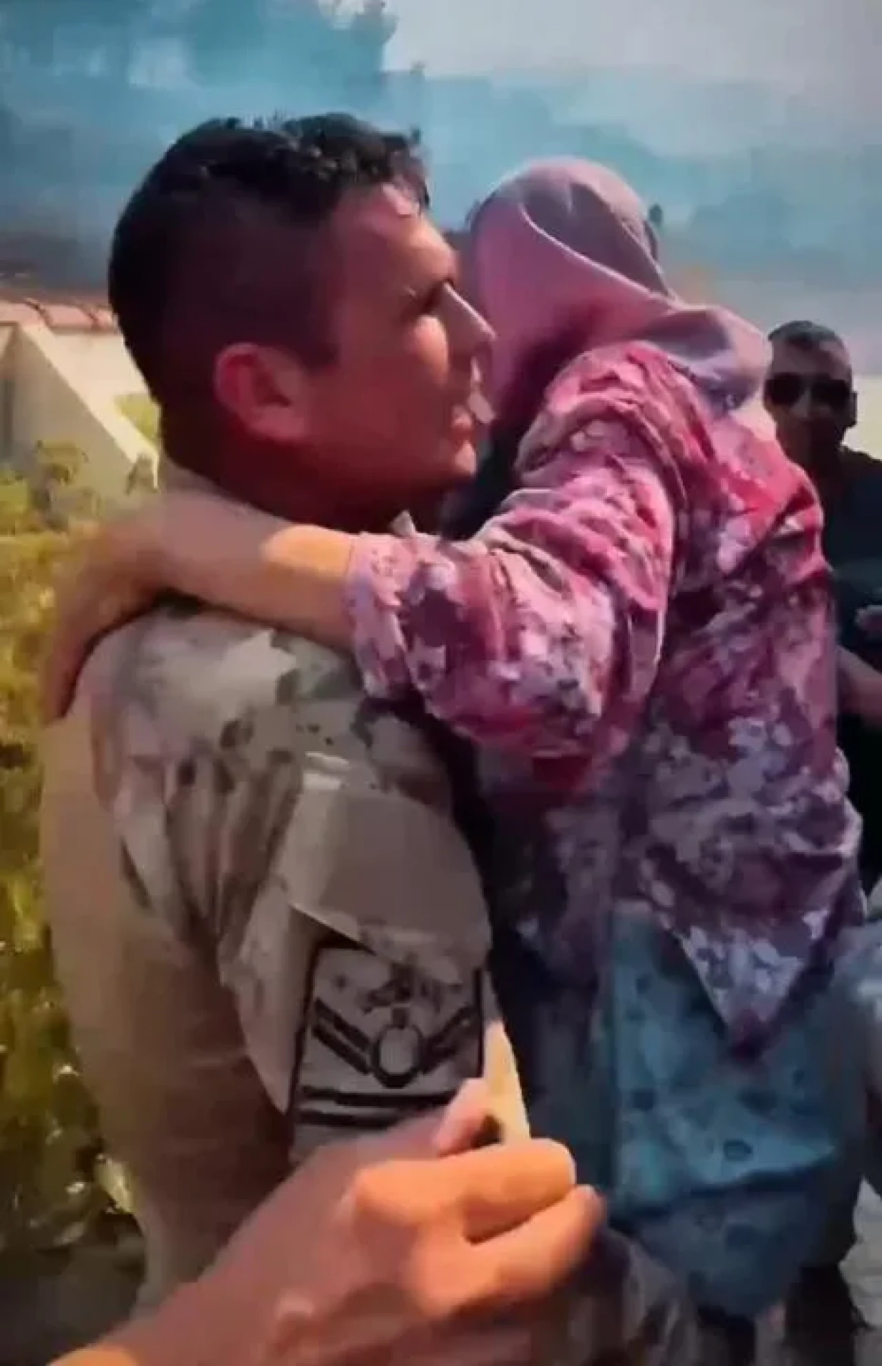 Çanakkale'de Orman Yangınlarına Jandarma Havadan Ve Karadan Müdahale Etti