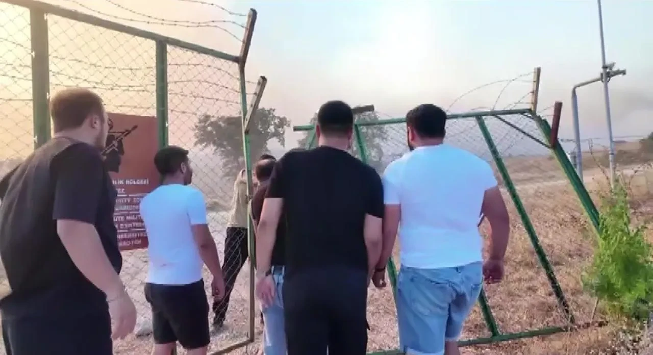 Sakarya Pamukova’da yangın askeriyenin mühimmat alanına sıçradı