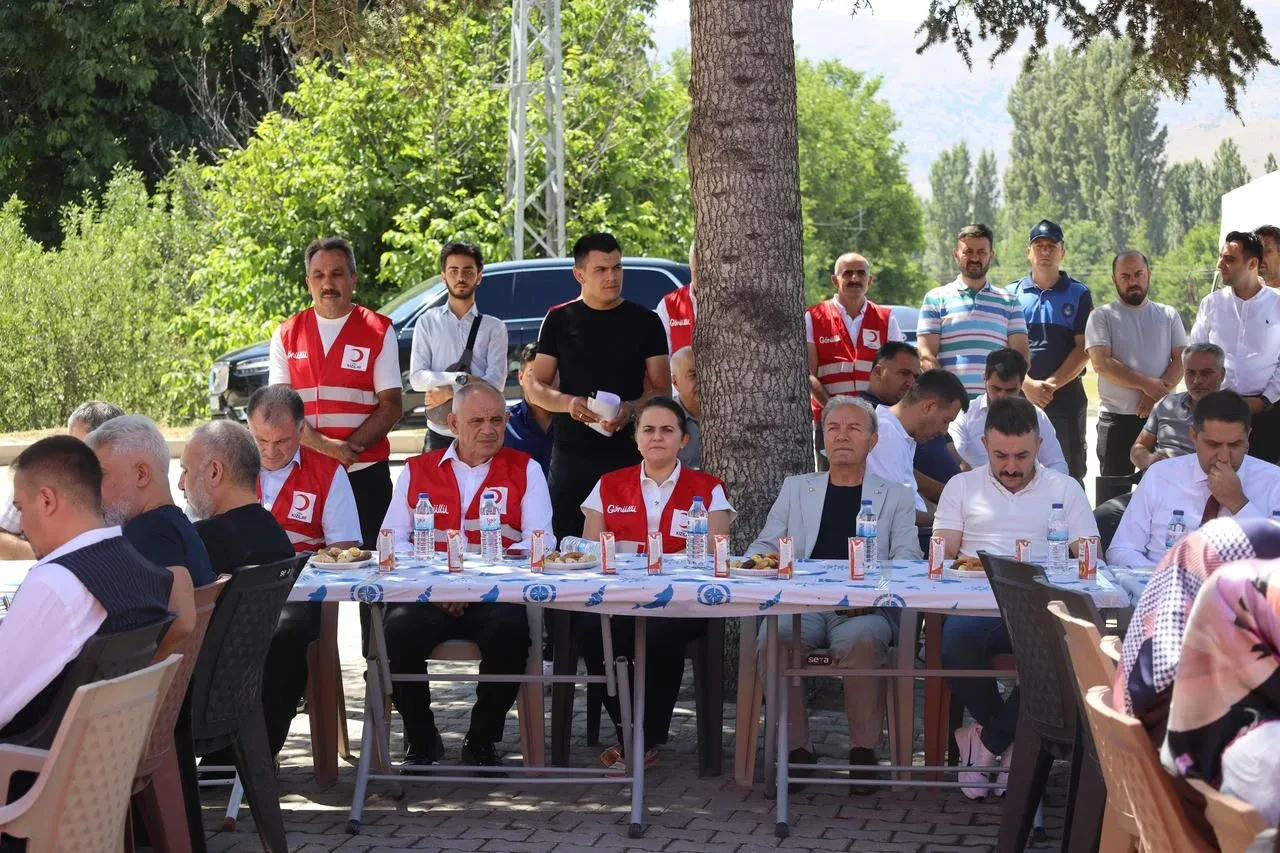 Türk Kızılay Yahyalı Gönüllü Merkezi törenle hizmete açıldı