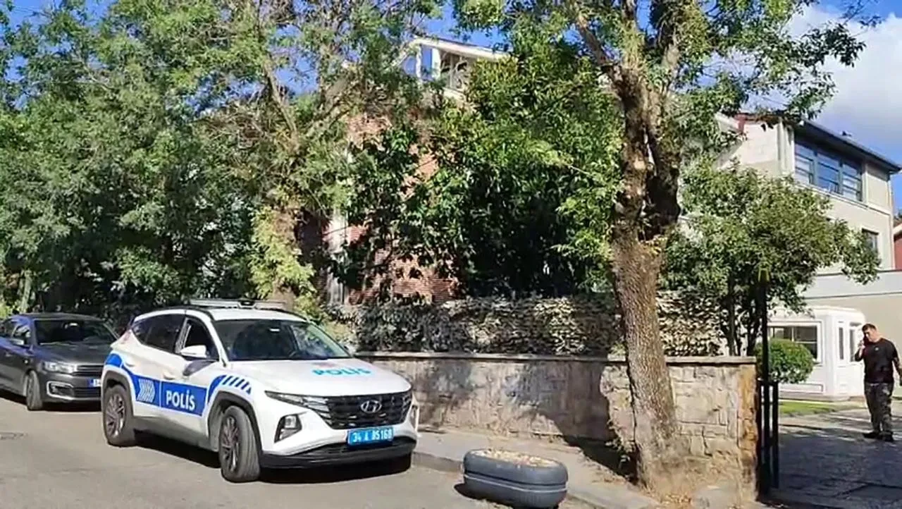 Avukat Rezan Epözdemir İstanbul Cumhuriyet Başsavcılığı tarafından gözaltına alındı