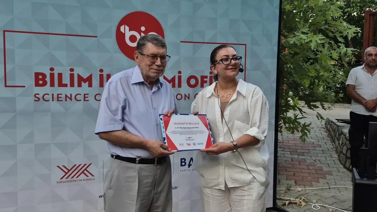 Bartın Üniversitesi Ulukaya'da bilim kafe etkinliği düzenledi