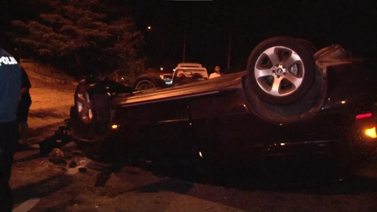 Beykoz’da Hurdaya Dönen Cipten Dört Kişi Yaralanmadan Kurtuldu