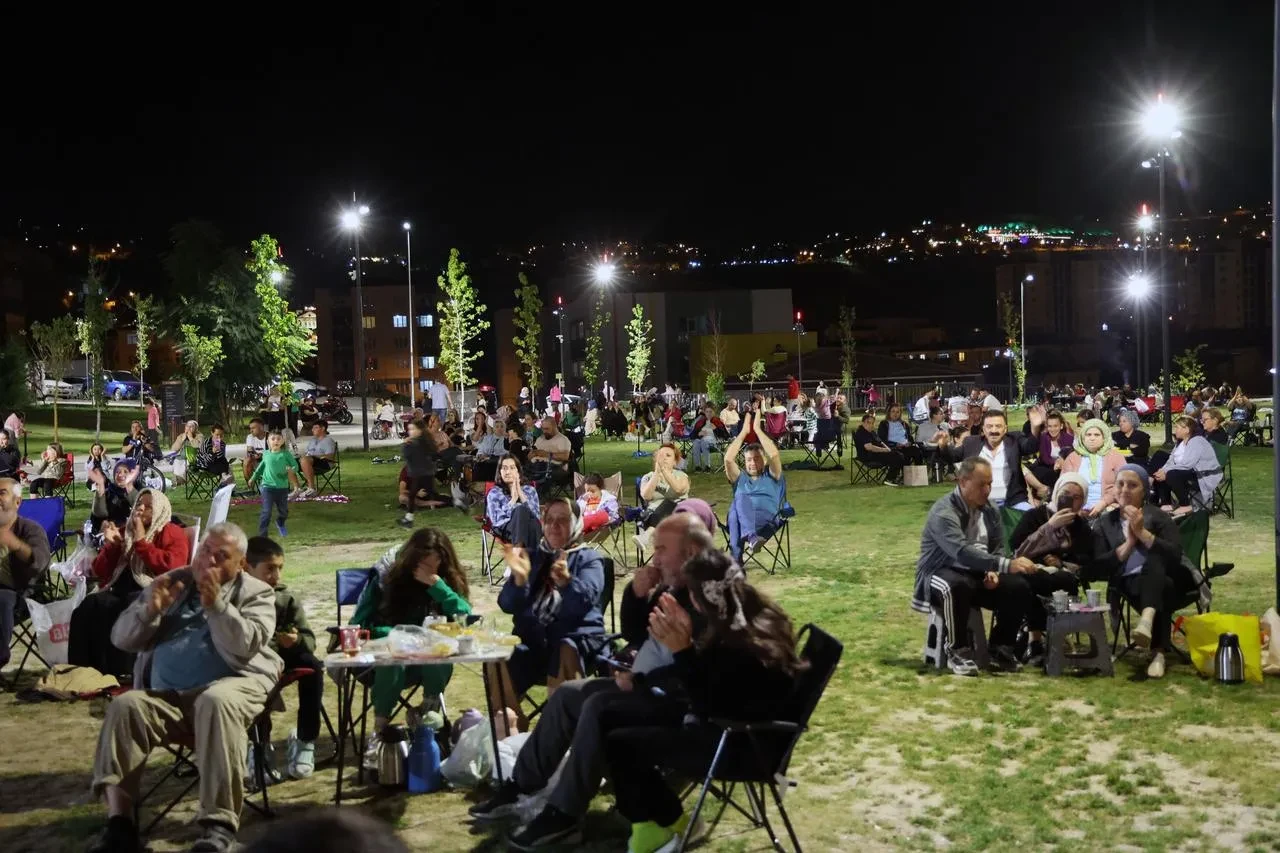 Talas'ta Zafer Haftası İhsan Menge Konseriyle Coşkuyla Devam Etti