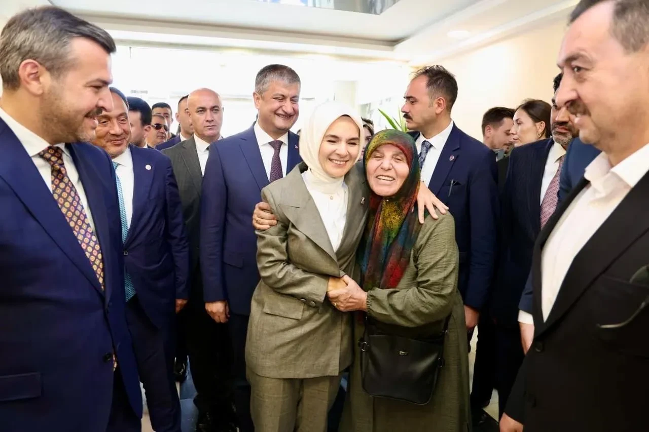 Aile ve Sosyal Hizmetler Bakanı Göktaş Karabük Belediyesini Ziyaret Etti