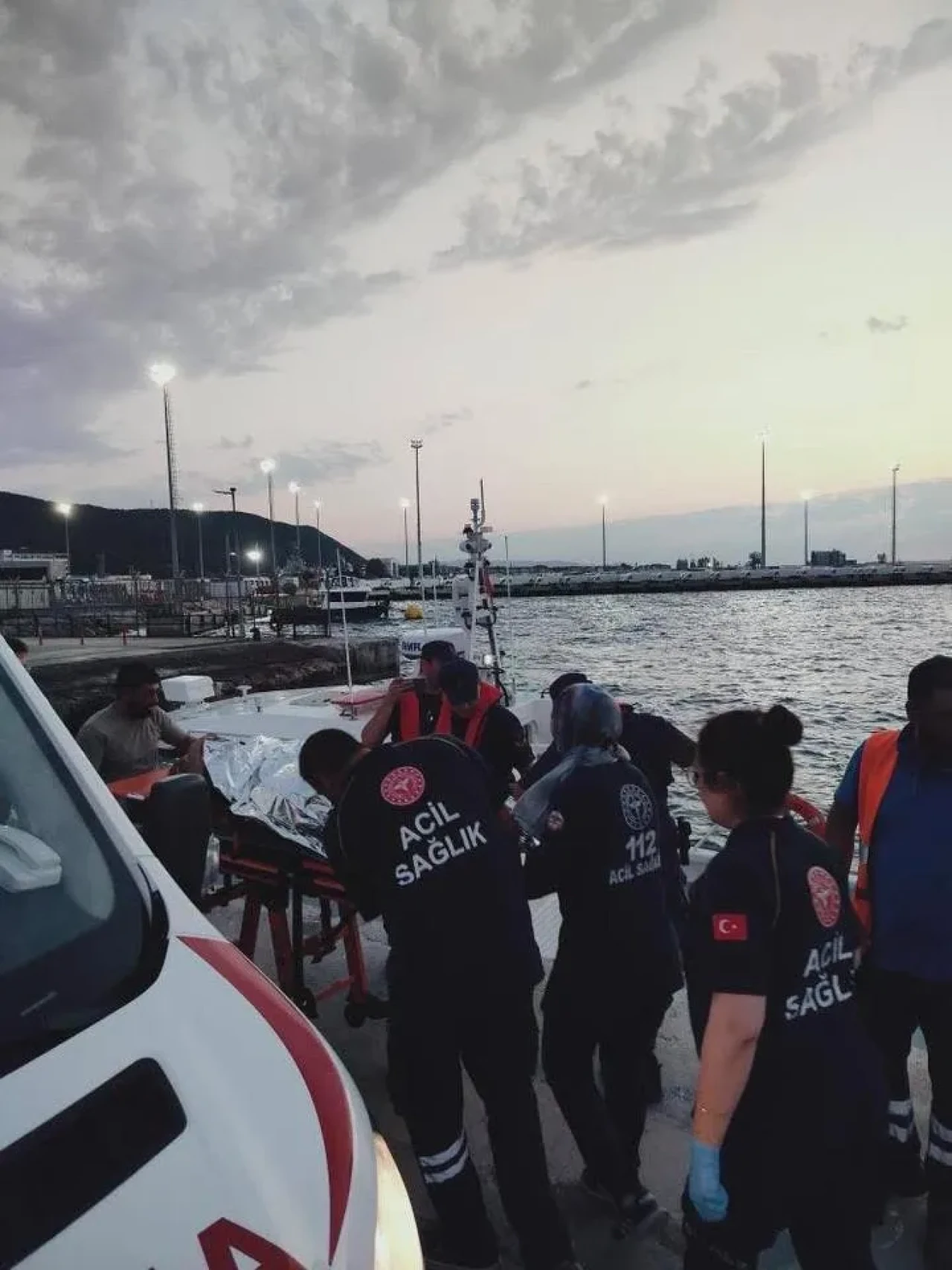 Feribottan Denize Atlayan Kadın Yalova’da Sahil Güvenlik Tarafından Kurtarıldı