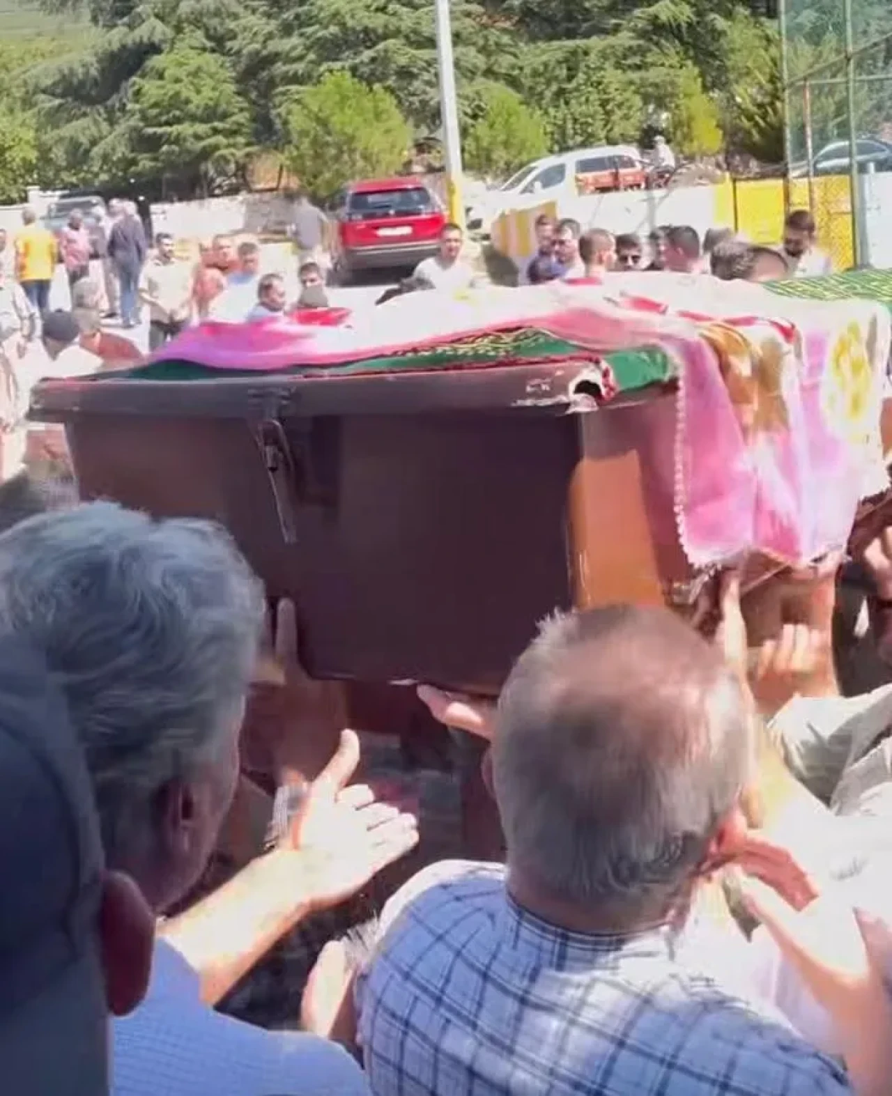 Denizli Tavas’ta motosiklet sürücüsü kazada hayatını kaybetti