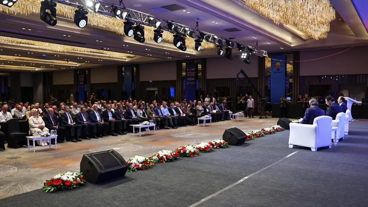 AK Parti yerel yönetimler bölge toplantısı Sakarya'da başladı