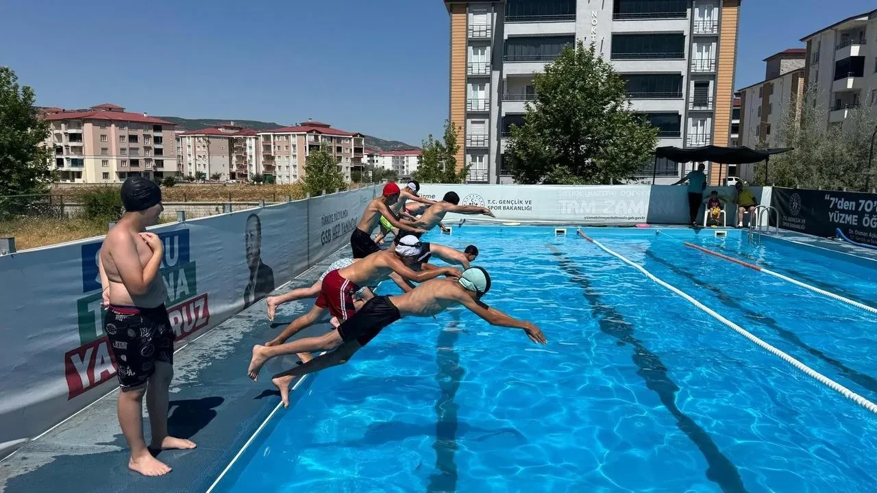 Elazığ'da yaz okulu çocuklara eğitim ve eğlence sunuyor