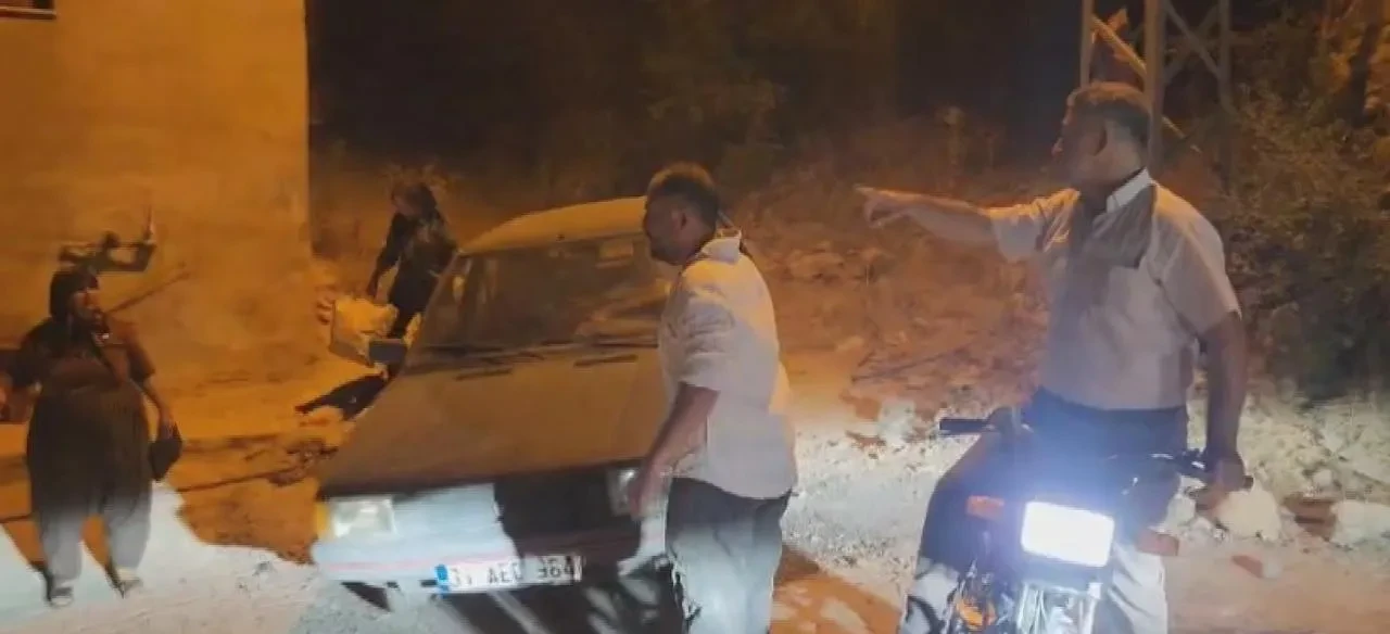 Hatay'ın Hassa ilçesinde çıkan yangında 540 kişi tahliye edildi