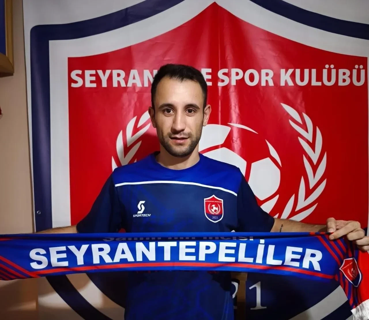 Salihli Seyrantepespor Manisa Süper Amatör Küme'de 17 oyuncu transfer etti