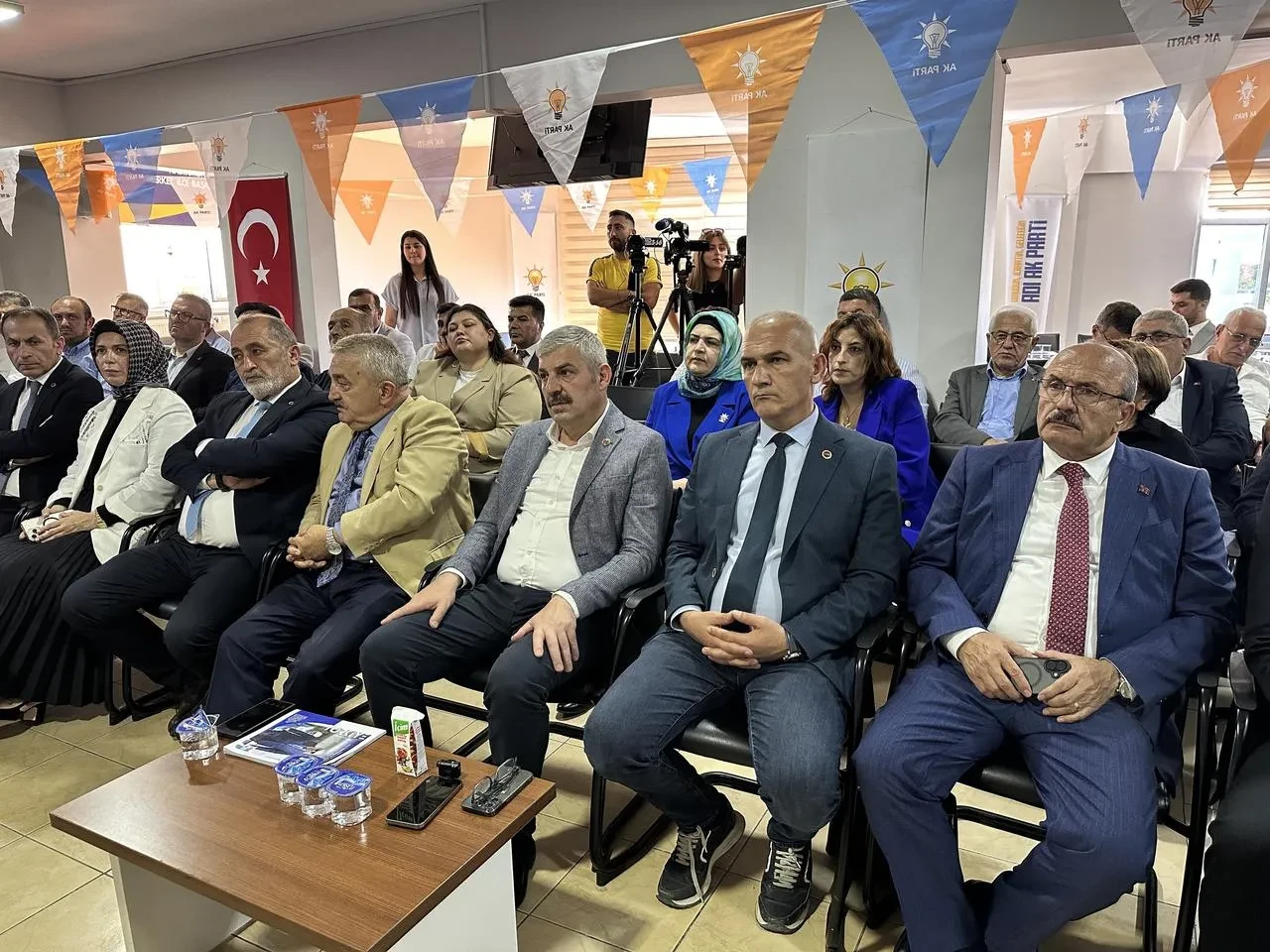 Ak Parti'li Demir 2028 seçimleri için çalışacaklarını açıkladı