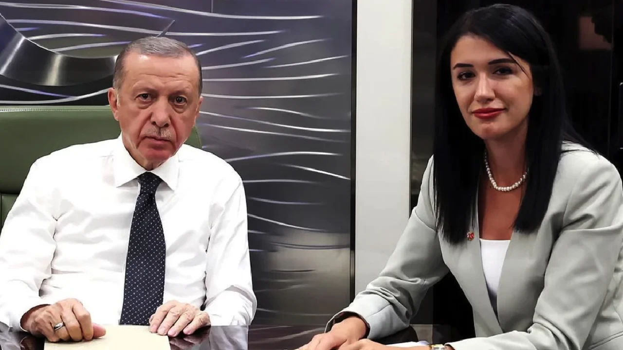 Ecem Toplar Kimdir? Kaç Yaşında, Nereli, Evli mi?