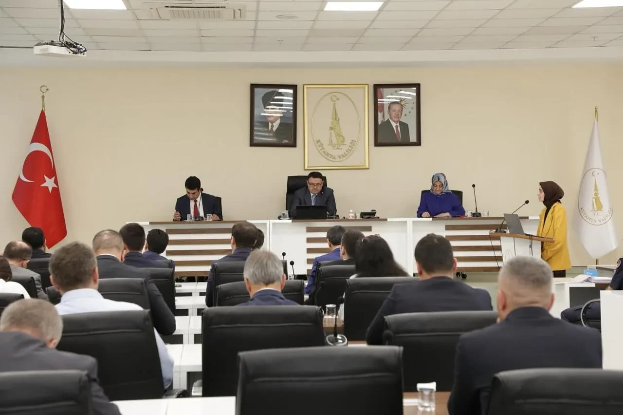 Vali Musa Işın Kütahya'da Aile Destek Planını Değerlendirdi