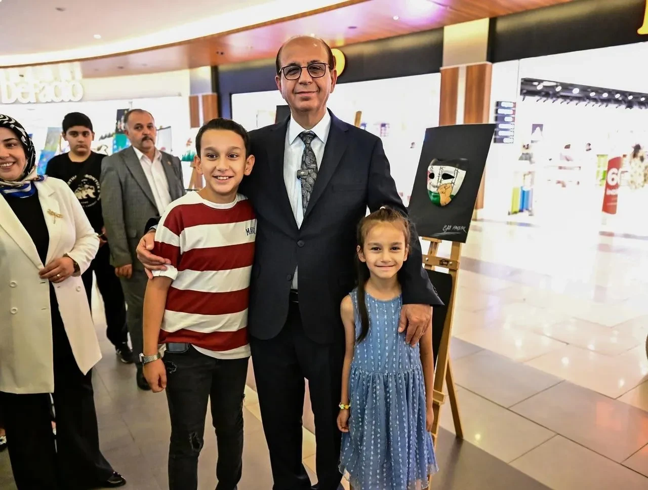 Yeşilyurt Belediyesi kursiyerlerinin el emeği eserleri Malatya Park AVM'de sergilendi