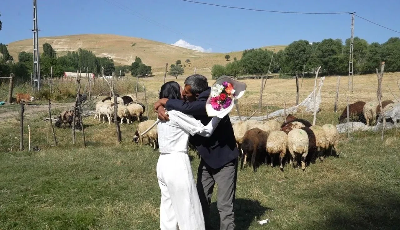 Çimen Gülen Yeditepe Üniversitesi'ni kazanarak babasına müjde verdi