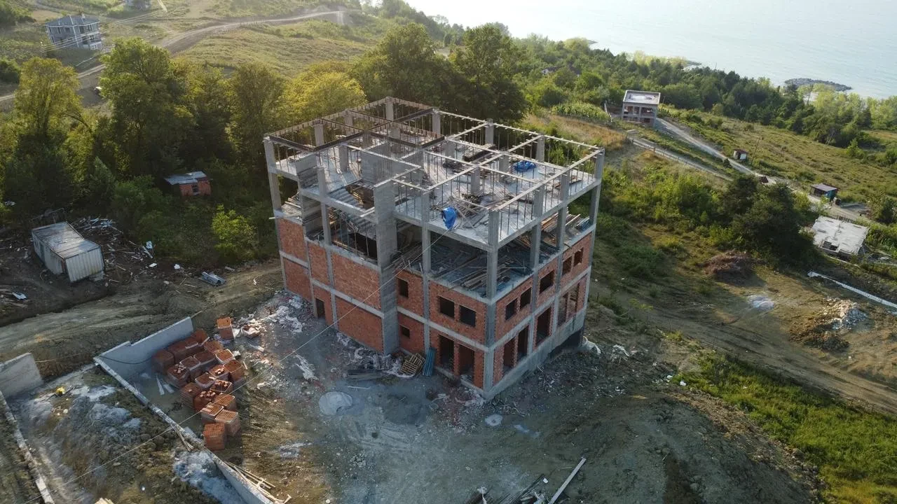 Türkeli’de Cami ve Yatılı Hafızlık Kursu Projesi Kaba İnşaatı Tamamlanıyor