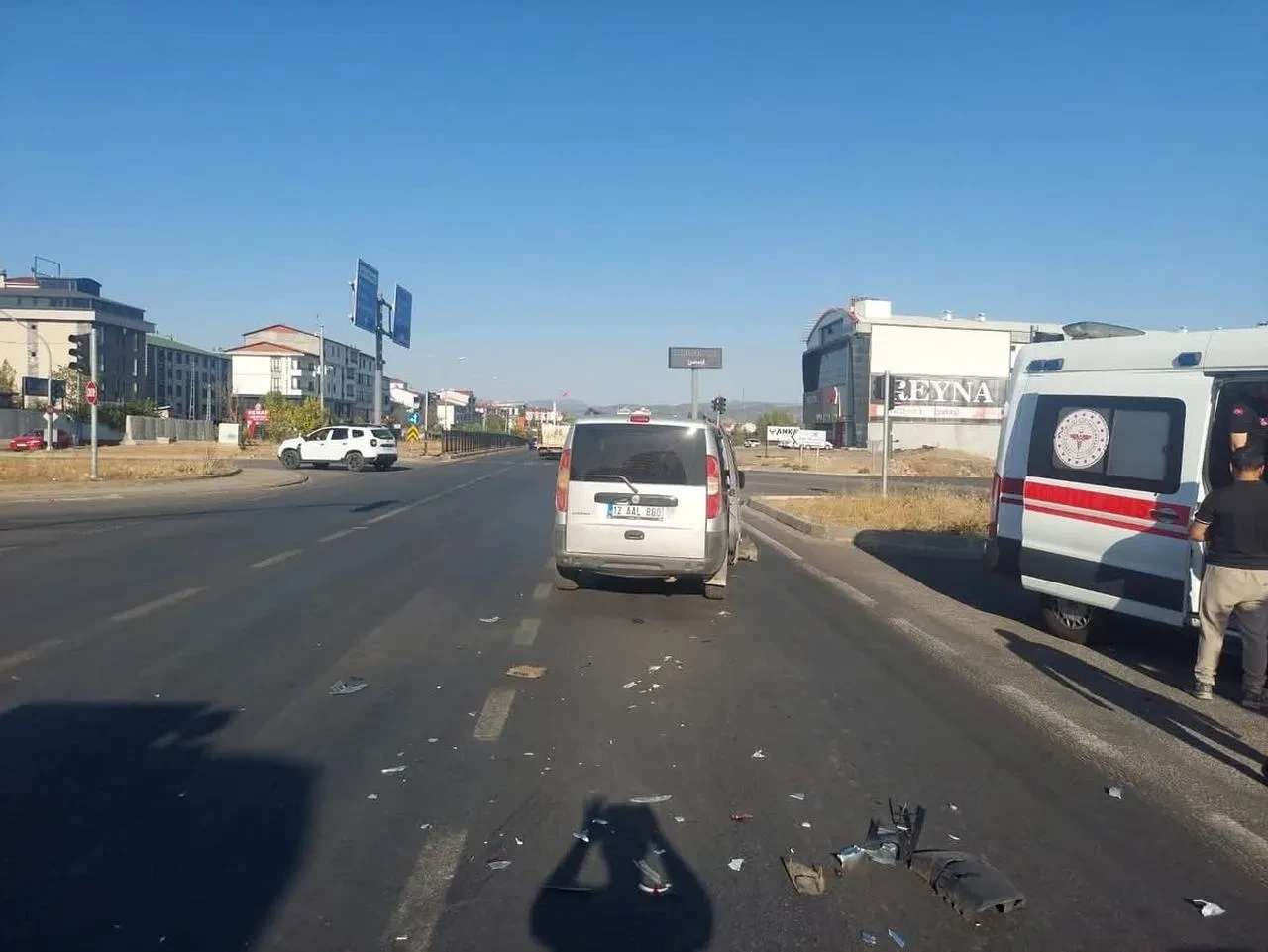 Bingöl'de iki aracın çarpışması sonucu bir kişi yaralandı