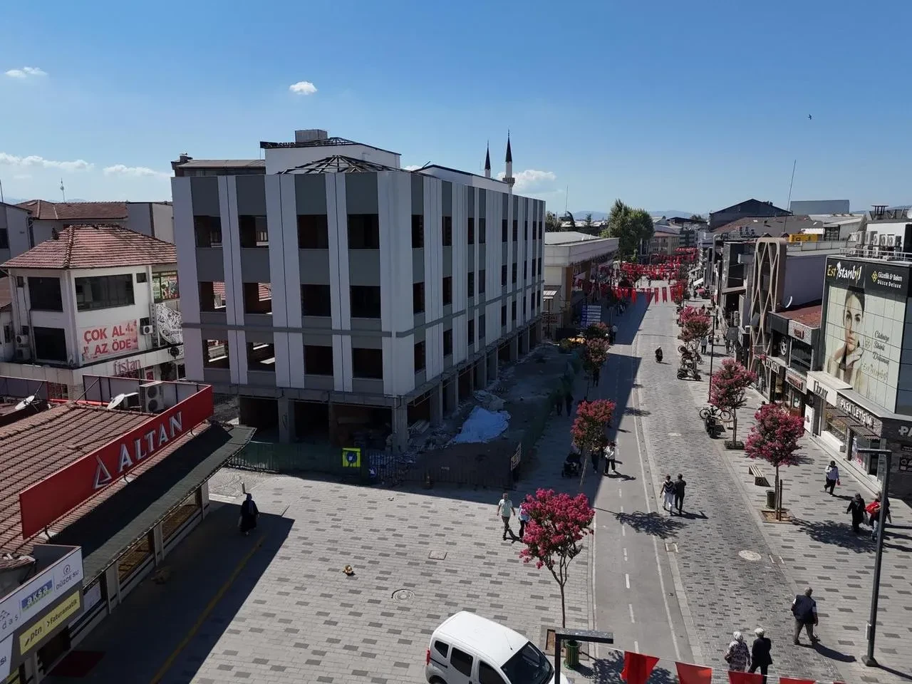 Zincirlikuyu İş Merkezi Ve Kütüphanesi İnşaatı Hızla İlerliyor