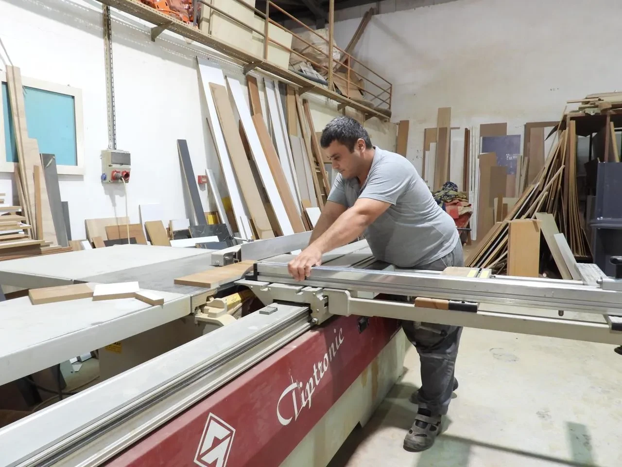 Kepez Belediyesi Atölyelerle İhtiyaçları Kendi İmkanlarıyla Karşılıyor