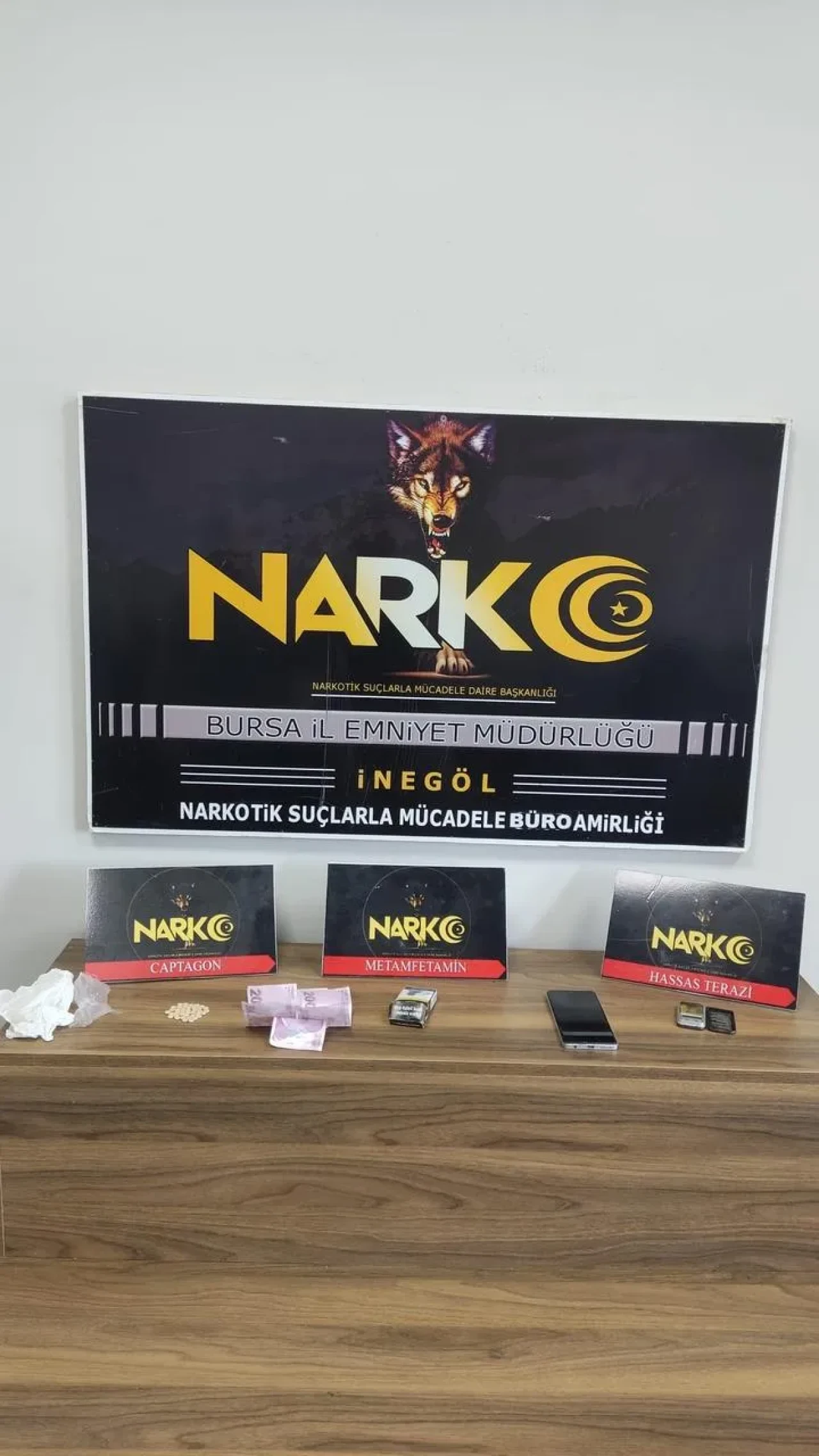 İnegöl'de Narkotik Ekipleri Uyuşturucu Tacirini Yakaladı