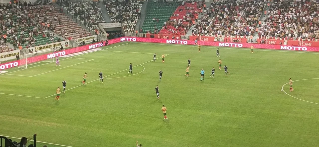 Amed SF ile Erzurumspor Trendyol 1. Lig'de 2-2 berabere kaldı