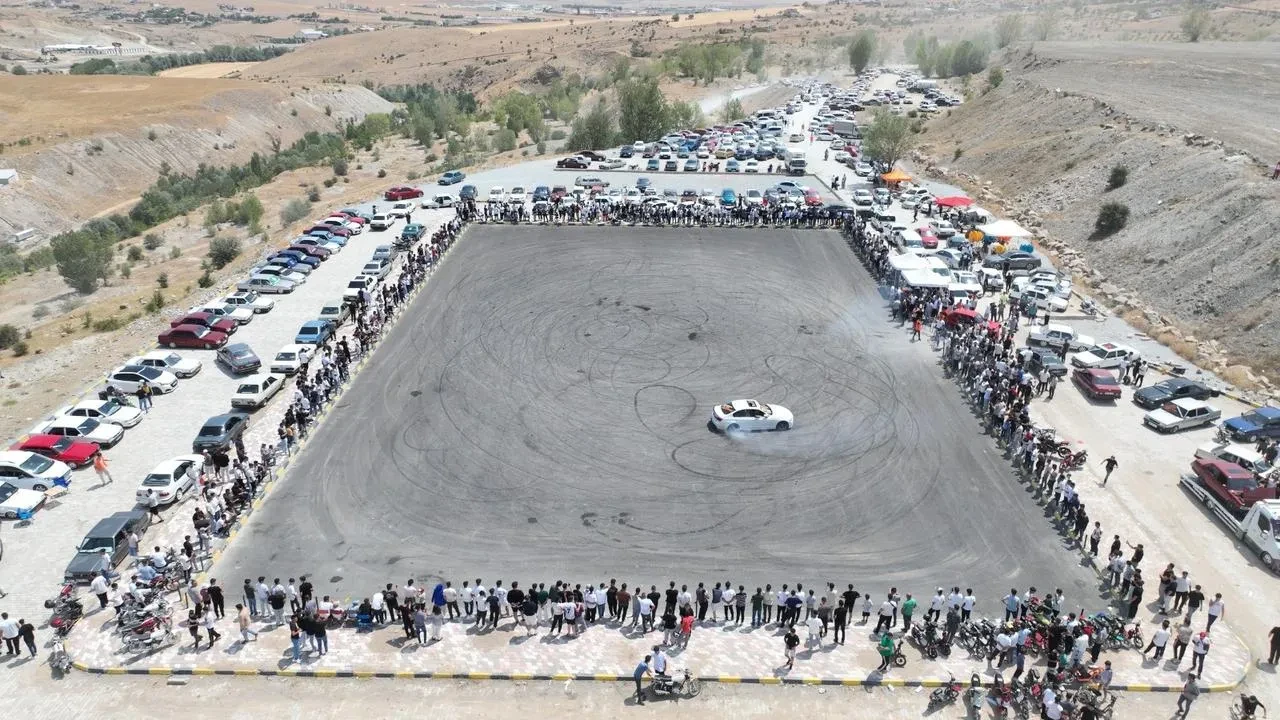 Sorgun Modifiye Araç Fuarı’na 468 araç renkli görüntülerle katıldı