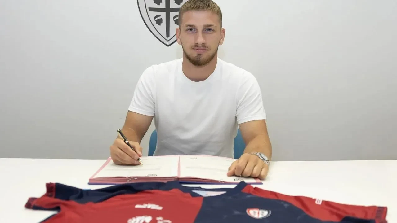 Beşiktaşlı Semih Kılıçsoy satın alma opsiyonuyla Cagliari'ye kiralandı