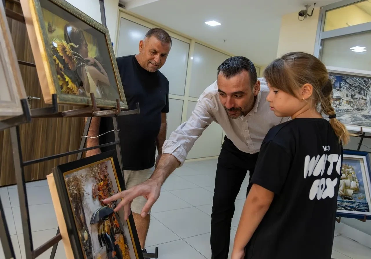 Manavgat Belediyesi çocuk etkinlikleri sergisi sanatseverleri ağırladı