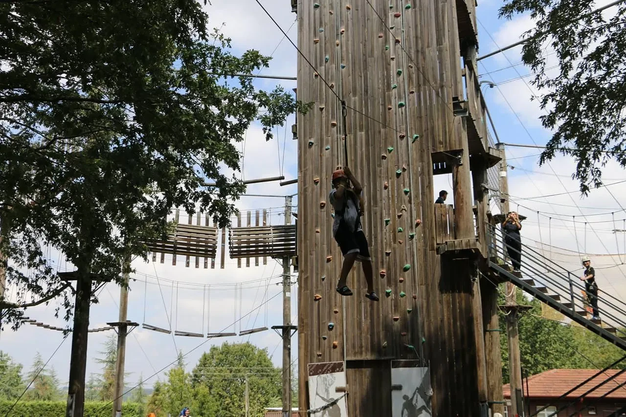 Sakarya'da yaz kursları Macera Park'ta coşkuyla sona erdi