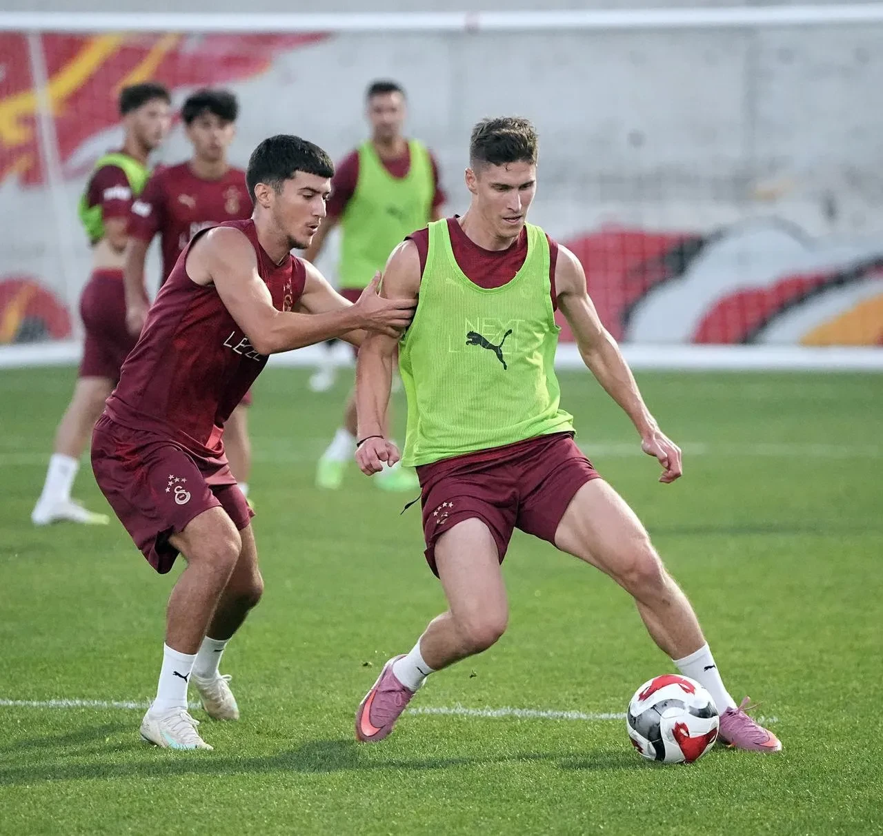 Galatasaray Fatih Karagümrük maçı hazırlıklarına Kemerburgaz'da devam etti