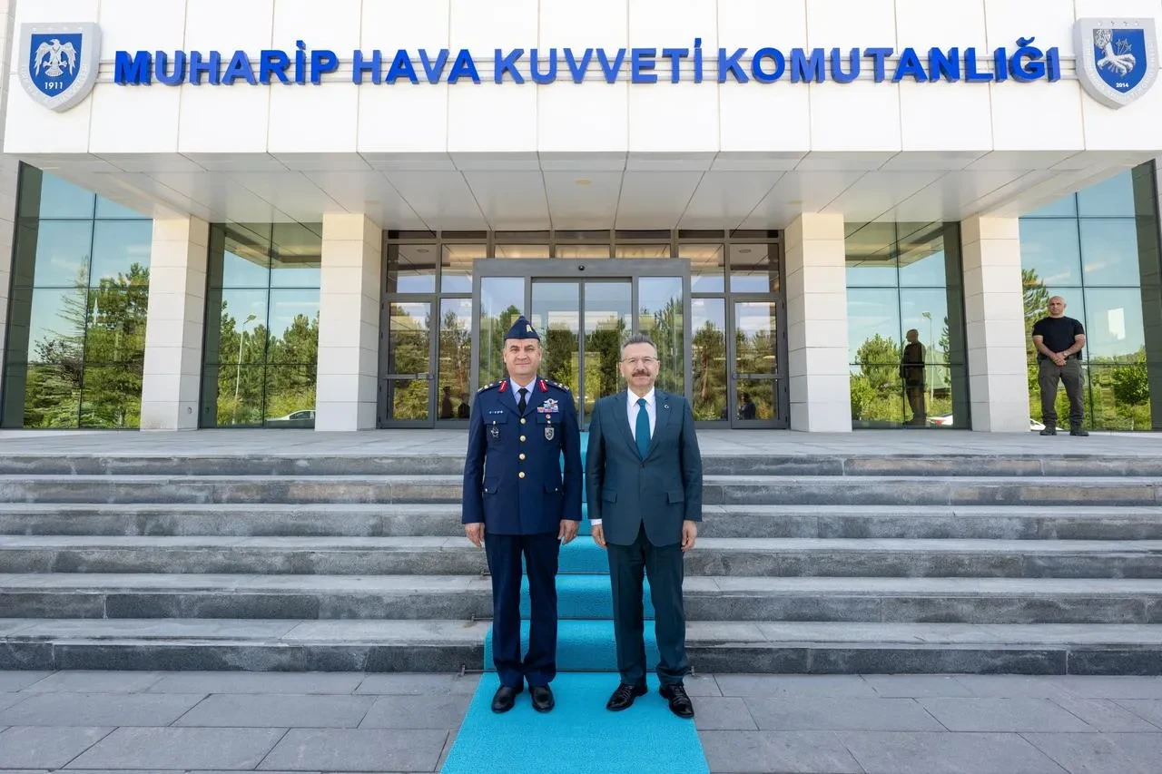 Eskişehir Valisi Aksoy, Korgeneral Dalkıran'a ziyarette bulundu