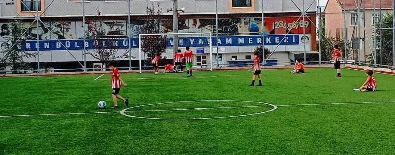 Körfez Belediyesi Futbol Okulları İle Yeni Yetenekler Keşfediyor