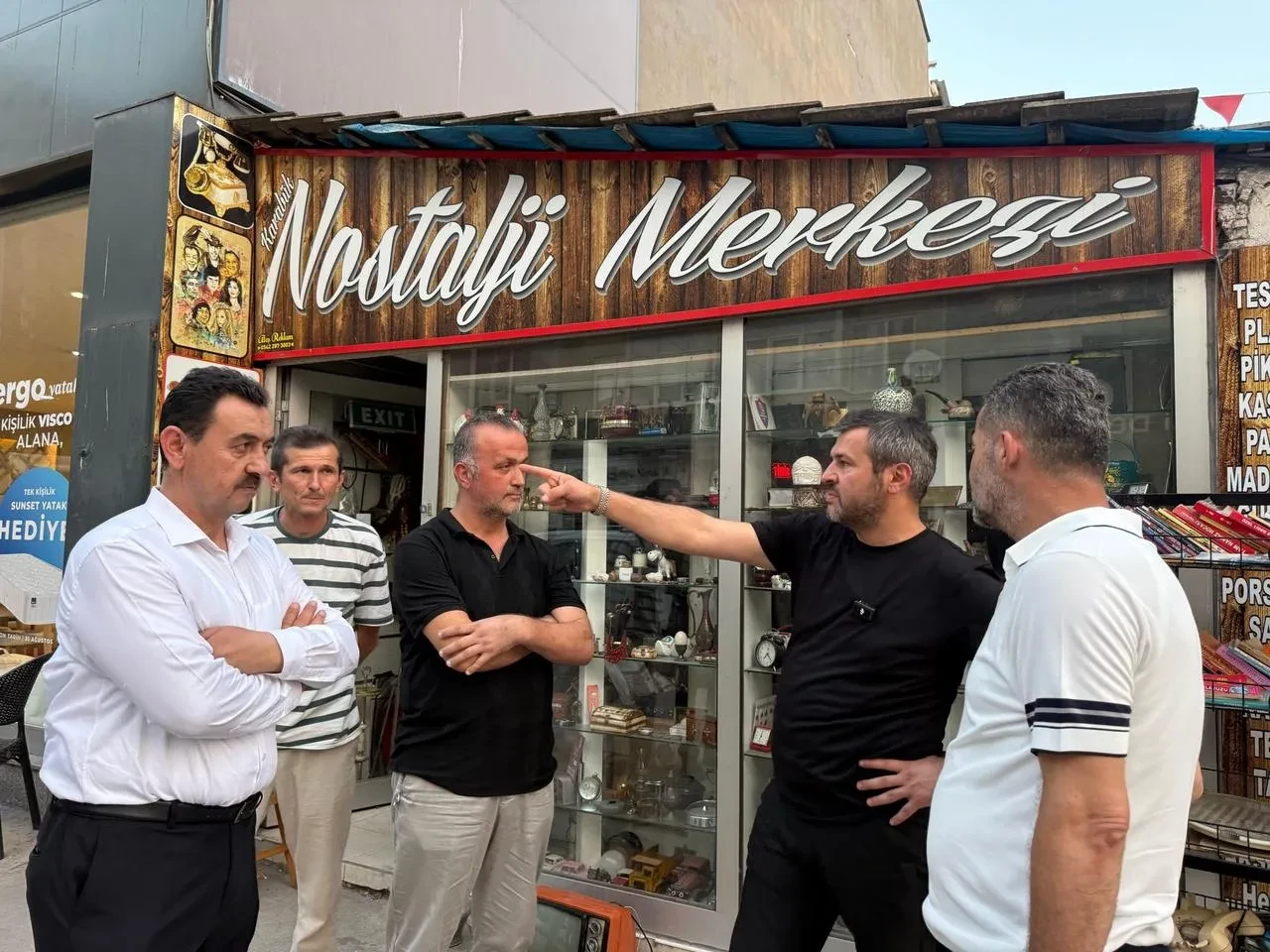 Başkan Çetinkaya Karabük'te Ankara Caddesi'nde esnaf ve vatandaşlarla buluştu