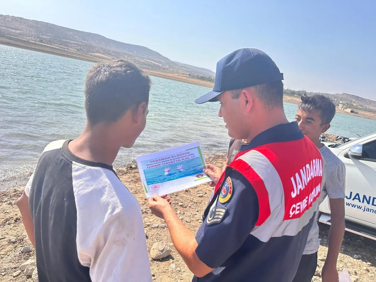 Kilis Jandarması balıkçıları yasaklı av ve boğulma riskine karşı uyardı