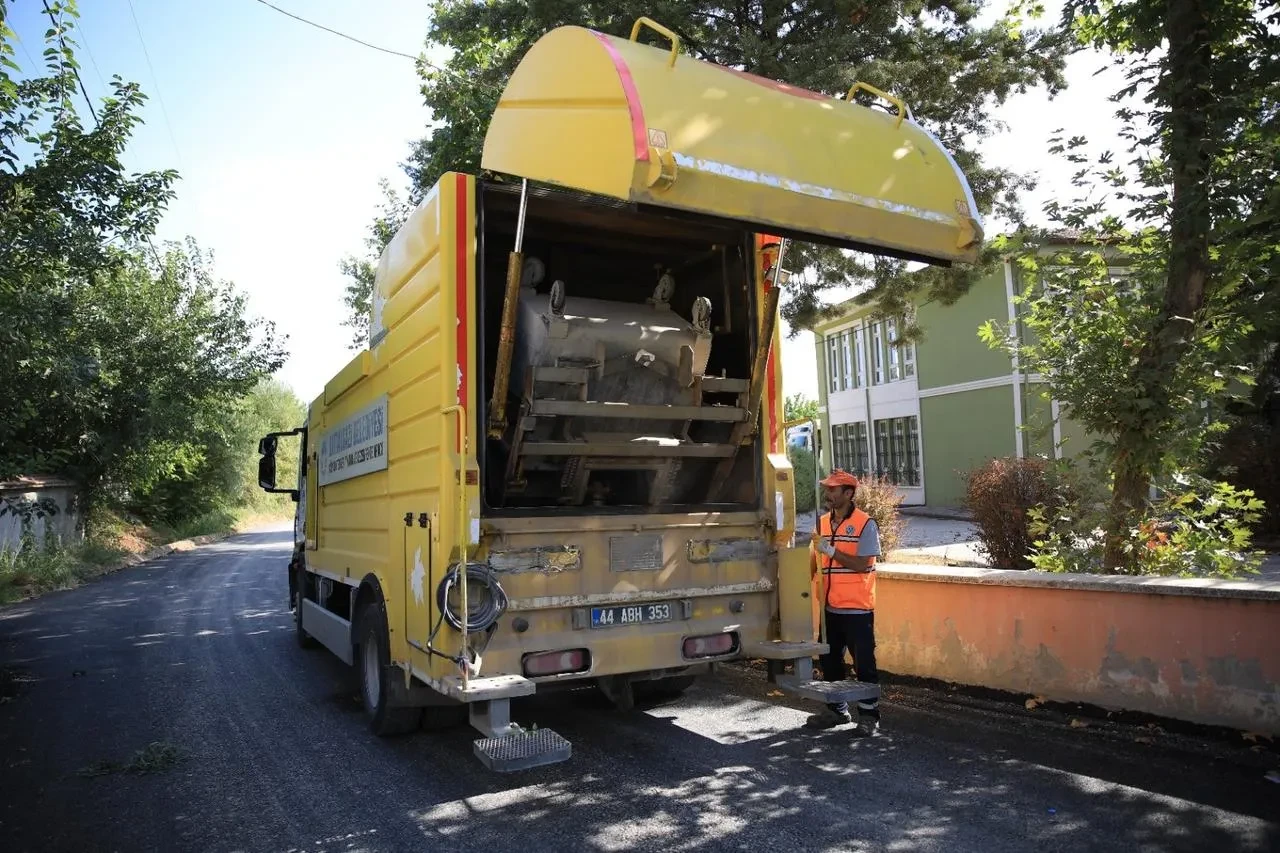 Battalgazi Belediyesi günlük 200 ton atığı geri dönüşüme kazandırıyor