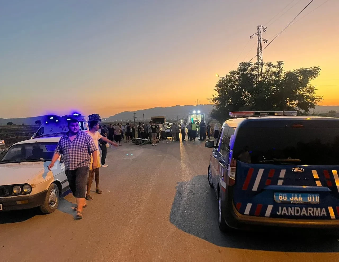 Osmaniye Düziçi’de Motosiklet Ve Otomobil Çarpıştı 3 Yaralı