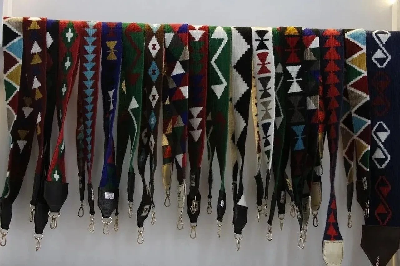 Van Kilim Motifleri Hediyelik Eşyalara Modern Tasarımlarla Yansıtıldı