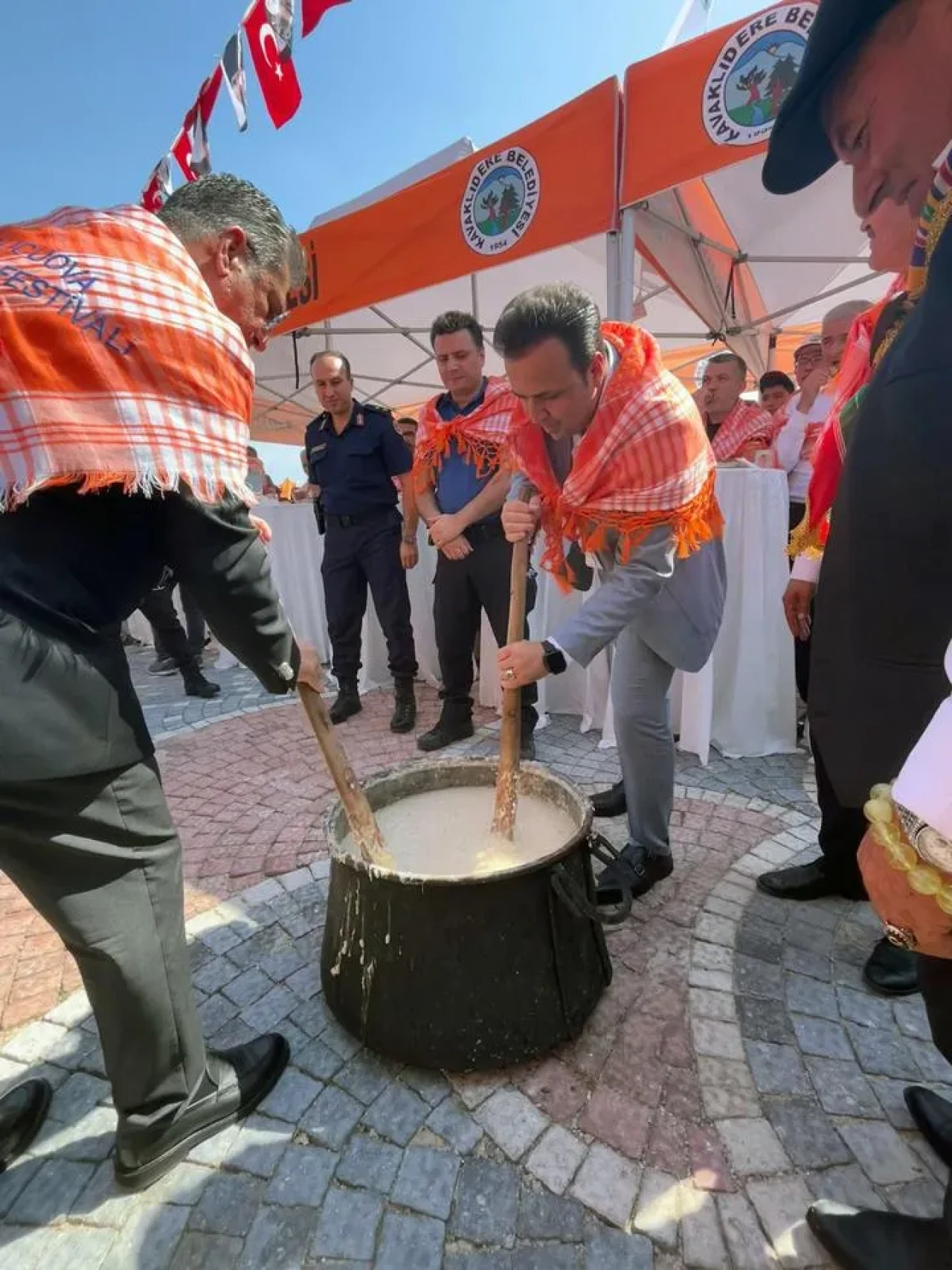 Kurucuova Keşkek Festivali Kavaklıdere’de geleneksel yöntemlerle düzenlendi