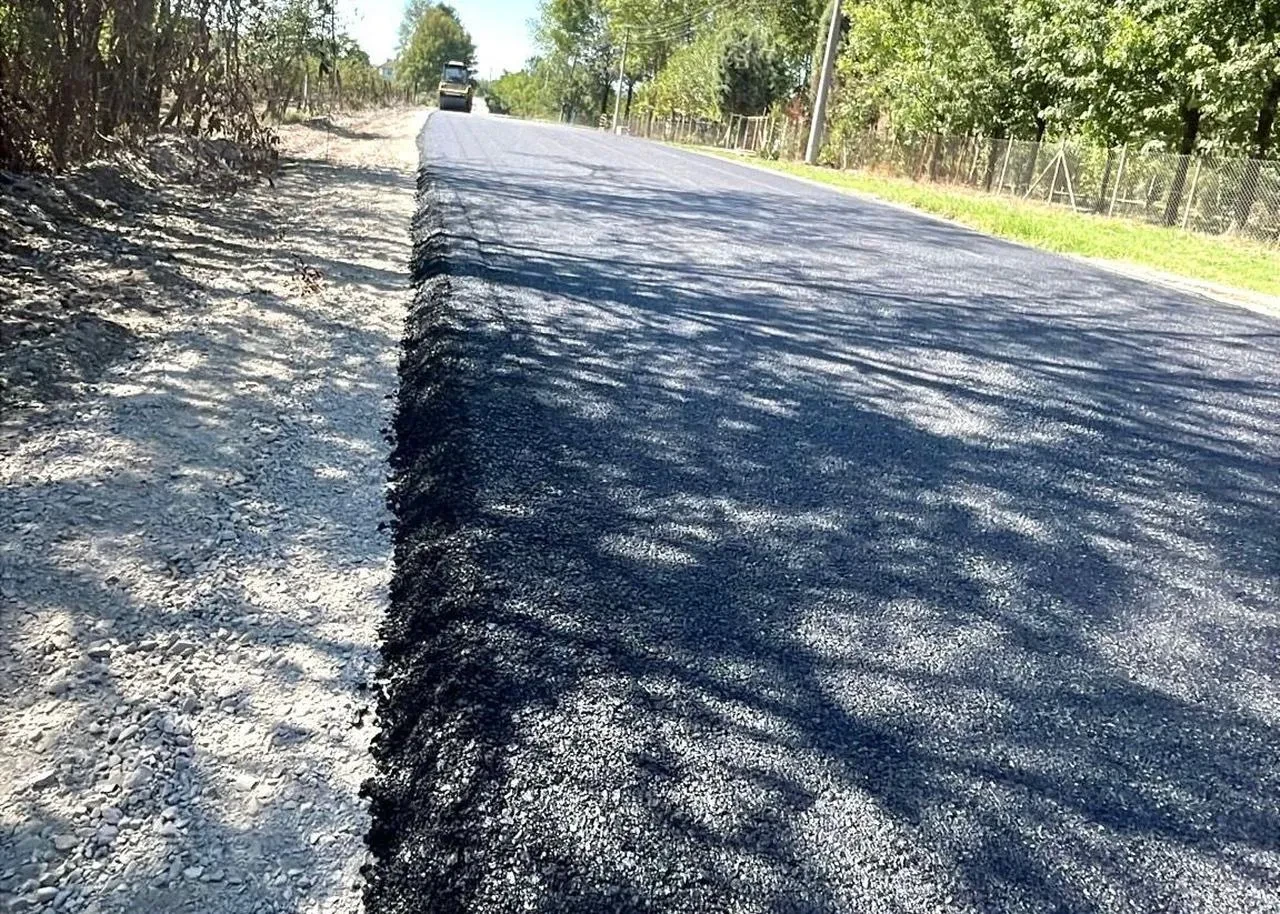 Düzce’de köylerin ulaşım konforu Yeşilyayla’da asfalt çalışmaları ile artıyor