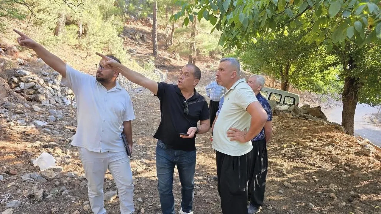 Saimbeyli Belediye Başkanı Mahmut Dal kırsal mahallelerde proje alanlarını inceledi