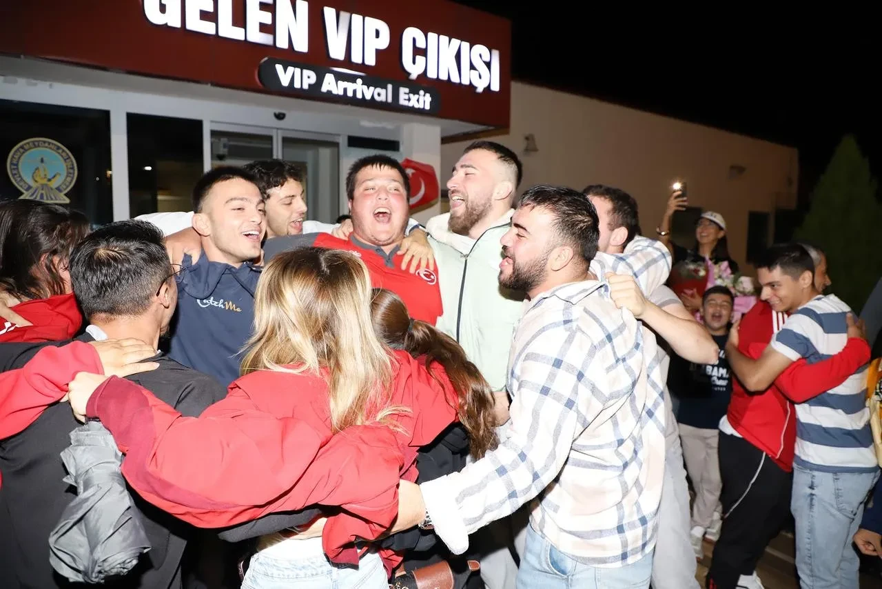 Ecem Baysuğ Avrupa gençler judo şampiyonasında Samsun'da karşılandı