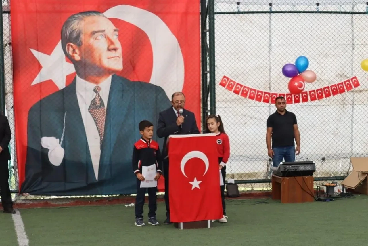 Çıldır'da İlköğretim Haftası törenle coşkuyla kutlandı