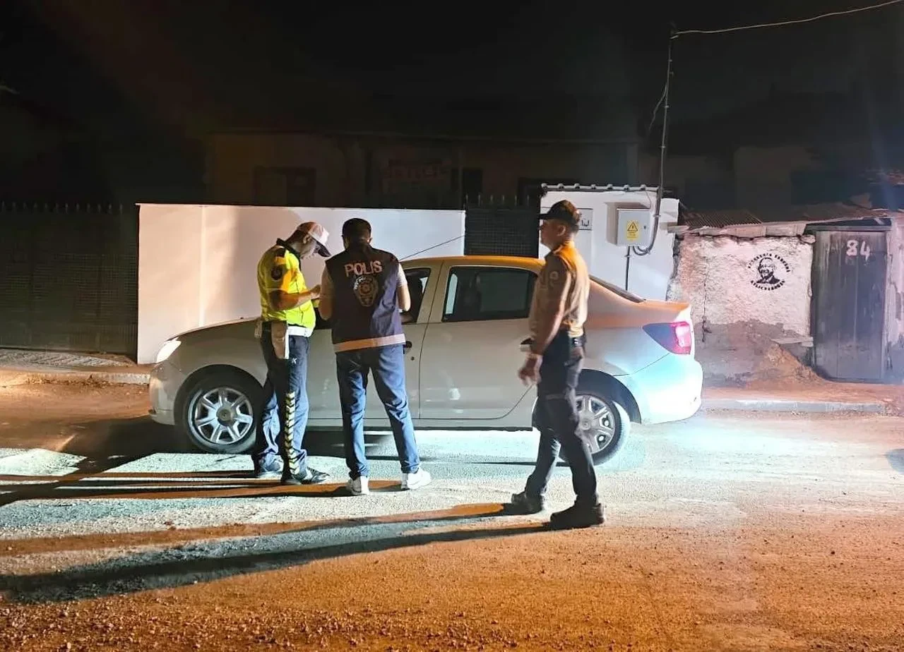 Çorum Sungurlu'da trafik denetimlerinde 32 sürücüye 135 bin 507 TL ceza