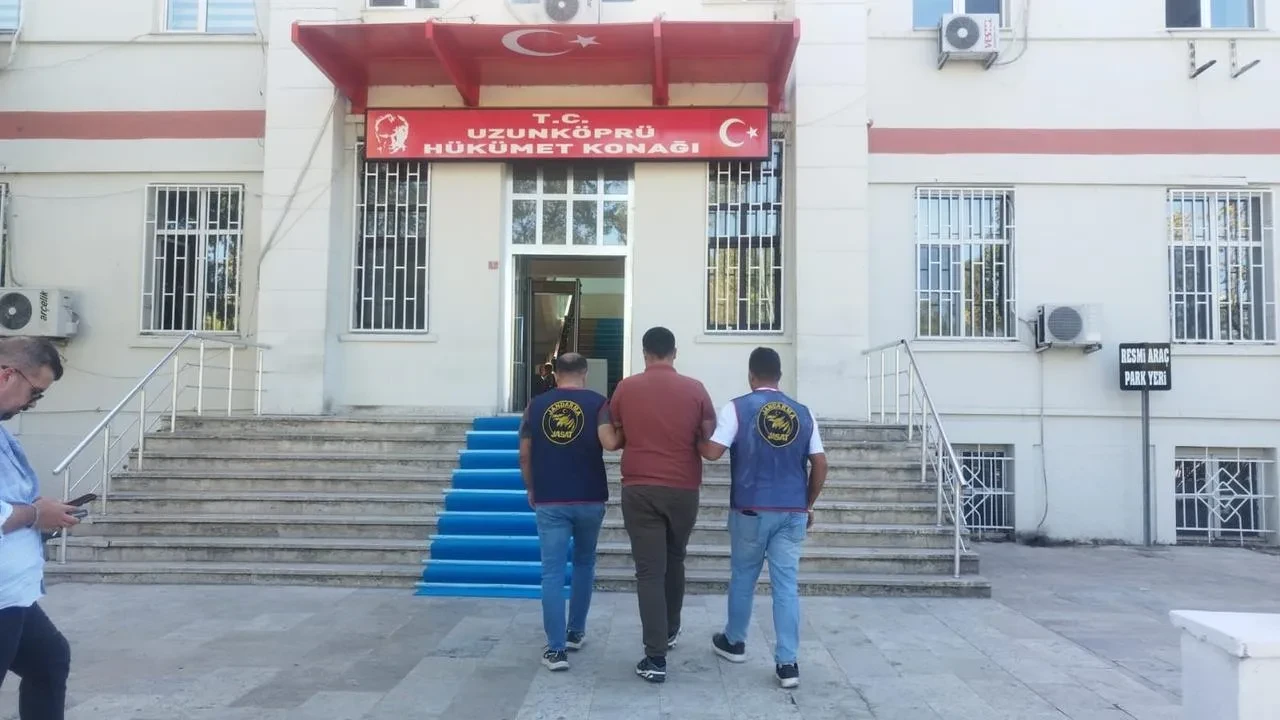 Edirne’de traktör römorku hırsızlığından bir kişi tutuklandı